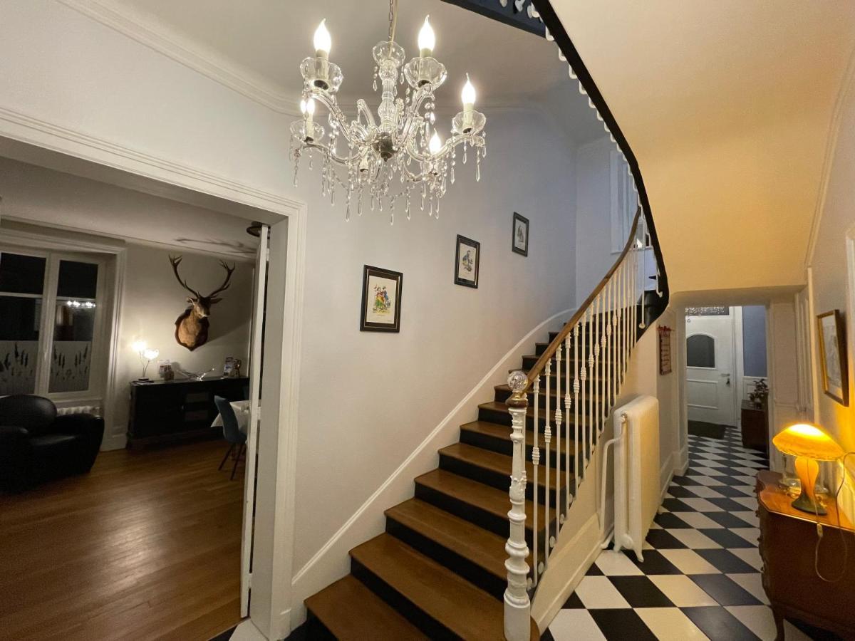 La Maison Bleue « La Charade » Таон-ле-Вож Экстерьер фото